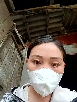 hot-luna- online show from April 1, 1:06 am