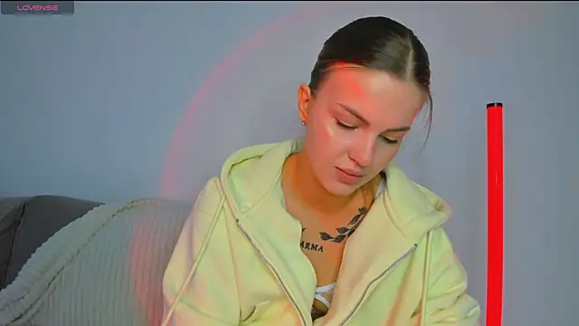 AkylinaGold online show from May 27, 1:57 am