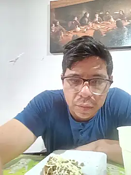 Snapshot of Yankoloco92 chatting on July 8, 6:45 pm Yankoloco92 online show from July 8, 6:45 pm