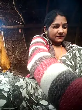 Snapshot of Hotty_raghni chatting on February 9, 3:10 am Hotty raghni online show from February 9, 3:10 am