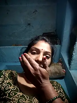 Snapshot of Hotty_raghni chatting on February 9, 8:46 pm Hotty raghni online show from February 9, 8:46 pm