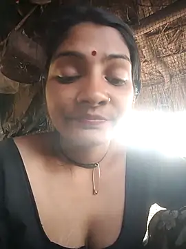 Snapshot of Hotty_raghni chatting on February 12, 4:18 am Hotty raghni online show from February 12, 4:18 am