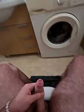 Snapshot of Heyyo3 chatting on February 14, 8:55 am Heyyo3 online show from February 14, 8:55 am