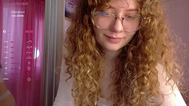 Snapshot of Milounee chatting on February 28, 6:58 am Milounee online show from February 28, 6:58 am