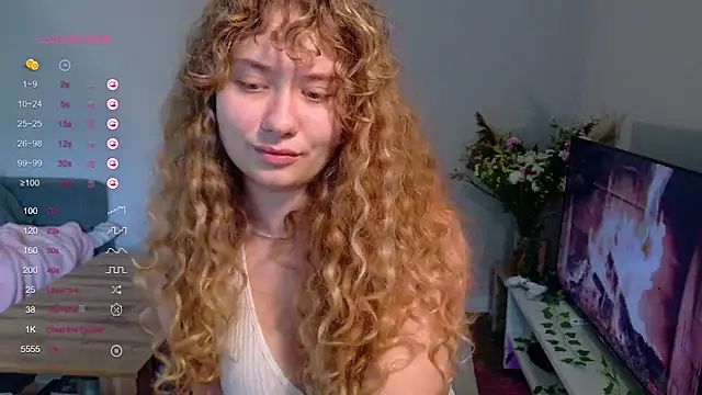 Snapshot of Milounee chatting on May 21, 8:10 am Milounee online show from May 21, 8:10 am