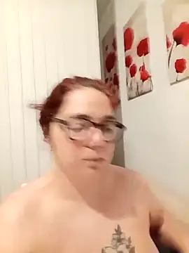 Snapshot of pulpeuse64 chatting on February 7, 8:51 am pulpeuse64 online show from February 7, 8:51 am