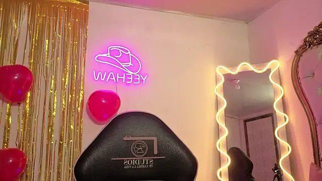 MILAH TAY online show from February 17, 11:40 am