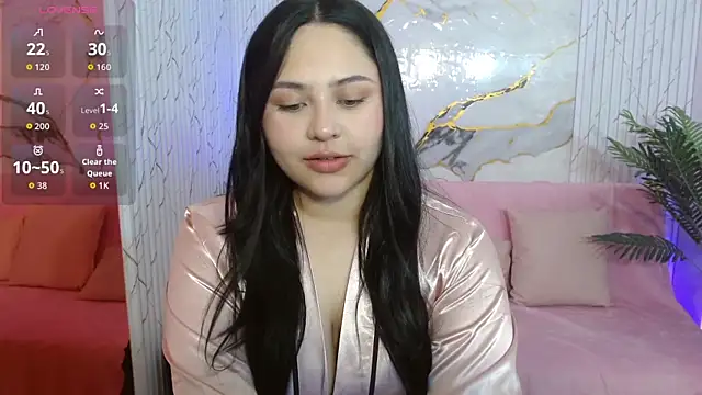 Snapshot of Siena_Tay chatting on February 6, 12:30 pm Siena Tay online show from February 6, 12:30 pm