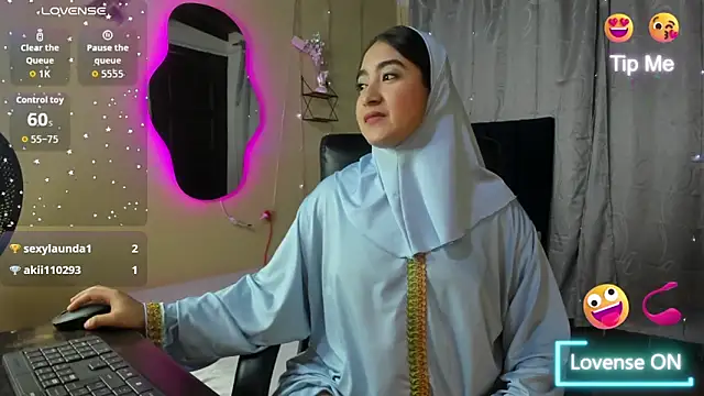 SamiraAwada online show from March 11, 6:36 pm