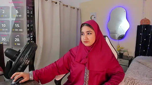 SamiraAwada online show from April 16, 7:14 pm