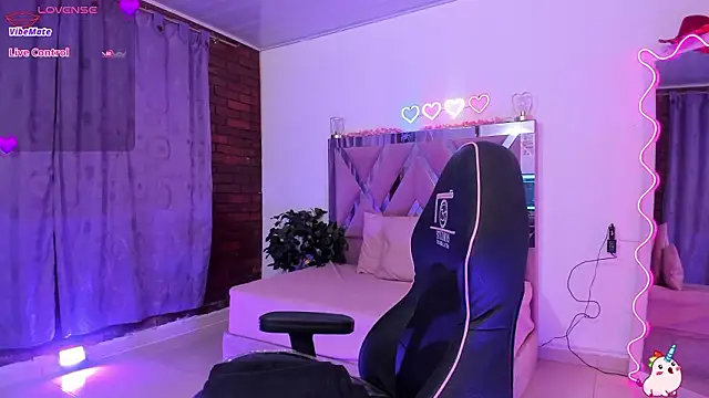 Snapshot of ZAYRA_TAY chatting on February 2, 11:53 am ZAYRA TAY online show from February 2, 11:53 am