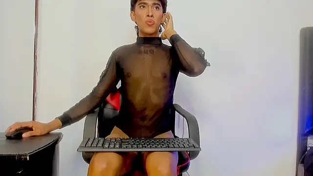 Snapshot of JERO_TEASE_S7S chatting on February 22, 7:08 am JERO TEASE S7S online show from February 22, 7:08 am