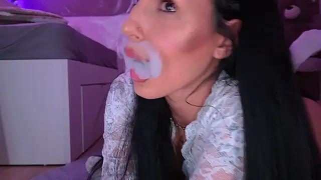 hayleybabe4 online show from April 10, 8:24 pm