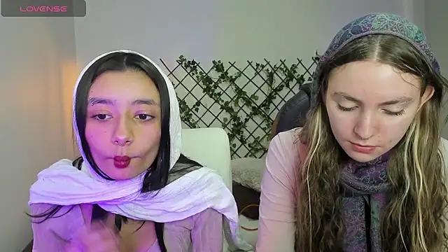 Snapshot of nana__rousse chatting on February 3, 11:10 pm nana rousse online show from February 3, 11:10 pm