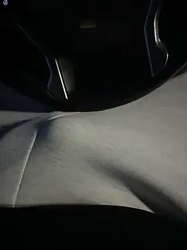 Snapshot of yolanda339 chatting on February 10, 11:09 pm yolanda339 online show from February 10, 11:09 pm