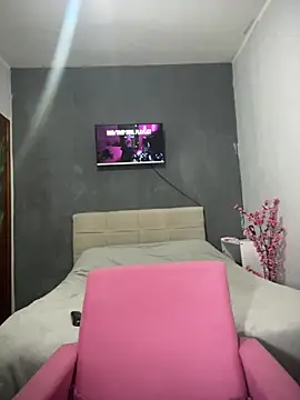 Snapshot of kiara_secreta chatting on February 25, 8:40 pm kiara secreta online show from February 25, 8:40 pm