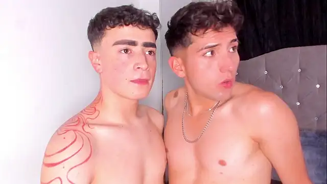 naughtysalomonn online show from April 14, 9:54 pm