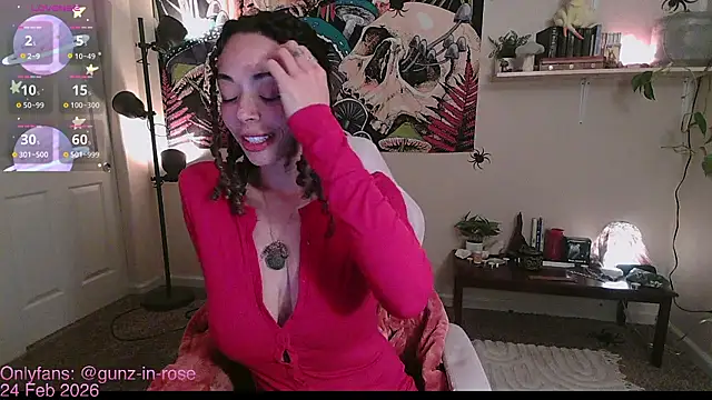 Snapshot of gunzinrose chatting on February 25, 1:48 am gunzinrose online show from February 25, 1:48 am