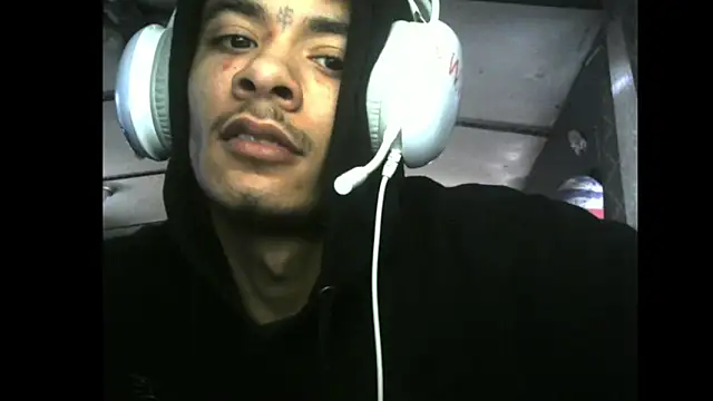 Snapshot of spooky425hd chatting on March 4, 8:48 pm spooky425hd online show from March 4, 8:48 pm