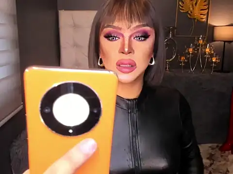 Snapshot of Mistress_DominantJaz chatting on February 6, 2:05 am Mistress DominantJaz online show from February 6, 2:05 am