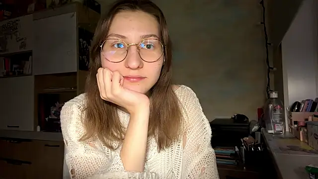 Miaaa Moon online show from February 19, 4:14 pm