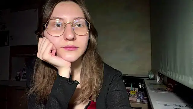 Snapshot of Miaaa_Moon chatting on April 19, 5:45 pm Miaaa Moon online show from April 19, 5:45 pm