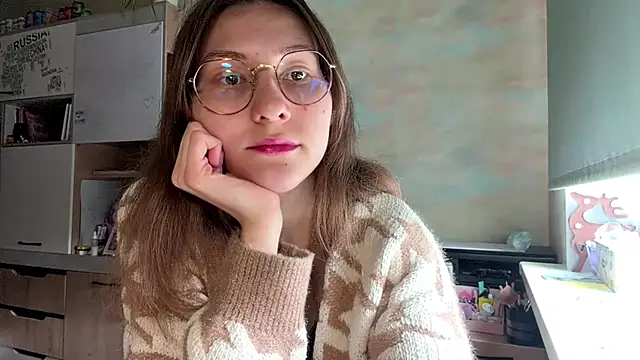 Snapshot of Miaaa_Moon chatting on April 28, 12:10 pm Miaaa Moon online show from April 28, 12:10 pm