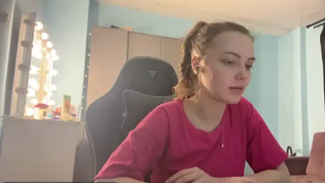 Snapshot of AndreeMerryman chatting on March 2, 8:21 am AndreeMerryman online show from March 2, 8:21 am