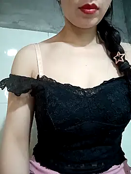Vyvvyy69 online show from June 28, 1:11 am