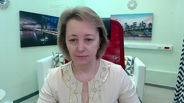 Snapshot of MONA_W chatting on February 15, 7:51 am MONA W online show from February 15, 7:51 am