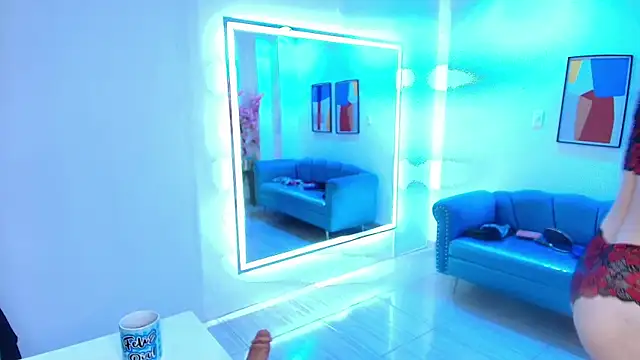 Madame scarlett online show from March 24, 11:59 am