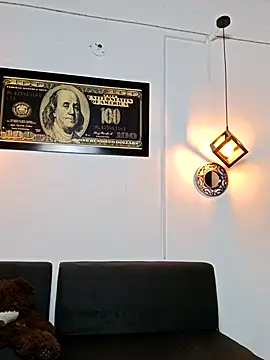 whitney brown  online show from April 18, 1:48 pm