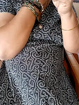 silk rose05 online show from March 30, 8:26 am