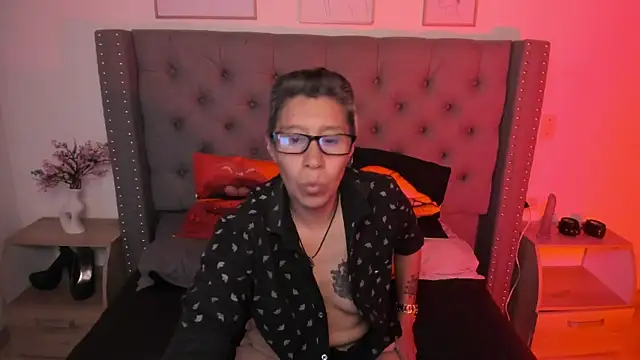 Kali Panther online show from March 12, 8:15 pm