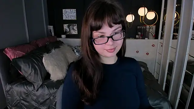 Snapshot of Maykinkya chatting on February 27, 3:01 pm Maykinkya online show from February 27, 3:01 pm