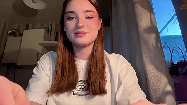 Snapshot of LissaBliss chatting on March 14, 3:06 pm LissaBliss online show from March 14, 3:06 pm
