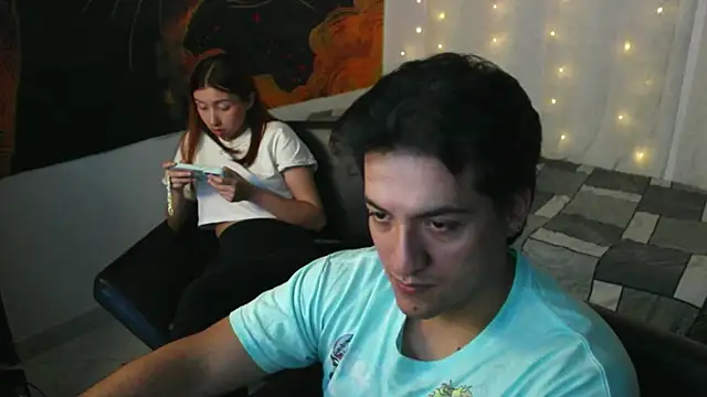 Snapshot of RoseSinsDonViktor chatting on April 28, 8:36 pm RoseSinsDonViktor online show from April 28, 8:36 pm