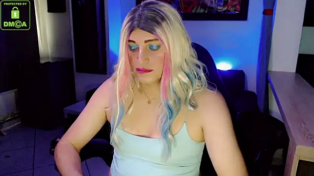 Snapshot of Geovanybleu chatting on February 24, 4:27 pm Geovanybleu online show from February 24, 4:27 pm