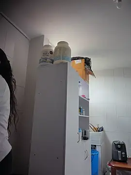 Snapshot of LunaHeat chatting on February 18, 5:42 pm LunaHeat online show from February 18, 5:42 pm