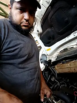 Snapshot of lu123456ch chatting on February 2, 11:20 am lu123456ch online show from February 2, 11:20 am