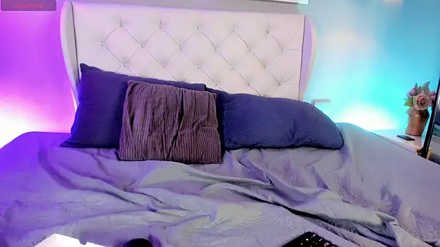 blush bloom online show from April 15, 7:43 pm