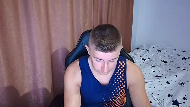 Snapshot of TodMusclePower9 chatting on March 31, 5:08 am TodMusclePower9 online show from March 31, 5:08 am
