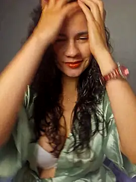  ChloeRed online show from April 4, 2:36 pm