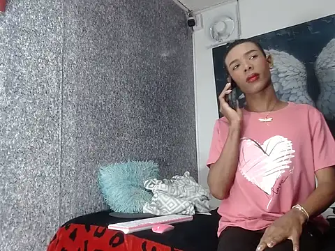 Snapshot of timmy_turner_x18 chatting on February 24, 2:53 am timmy turner x18 online show from February 24, 2:53 am