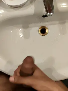 marcooo22annni online show from March 8, 10:46 pm