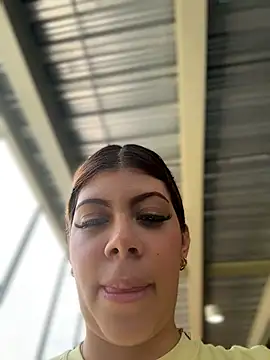 Snapshot of abyyhills chatting on March 2, 5:20 pm abyyhills online show from March 2, 5:20 pm