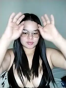 SamanthaStonee online show from April 9, 4:12 am