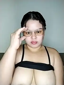 SamanthaStonee online show from June 5, 4:19 am