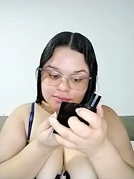SamanthaStonee online show from June 7, 8:23 pm