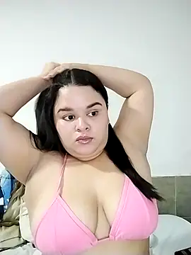 SamanthaStonee online show from June 10, 9:35 pm